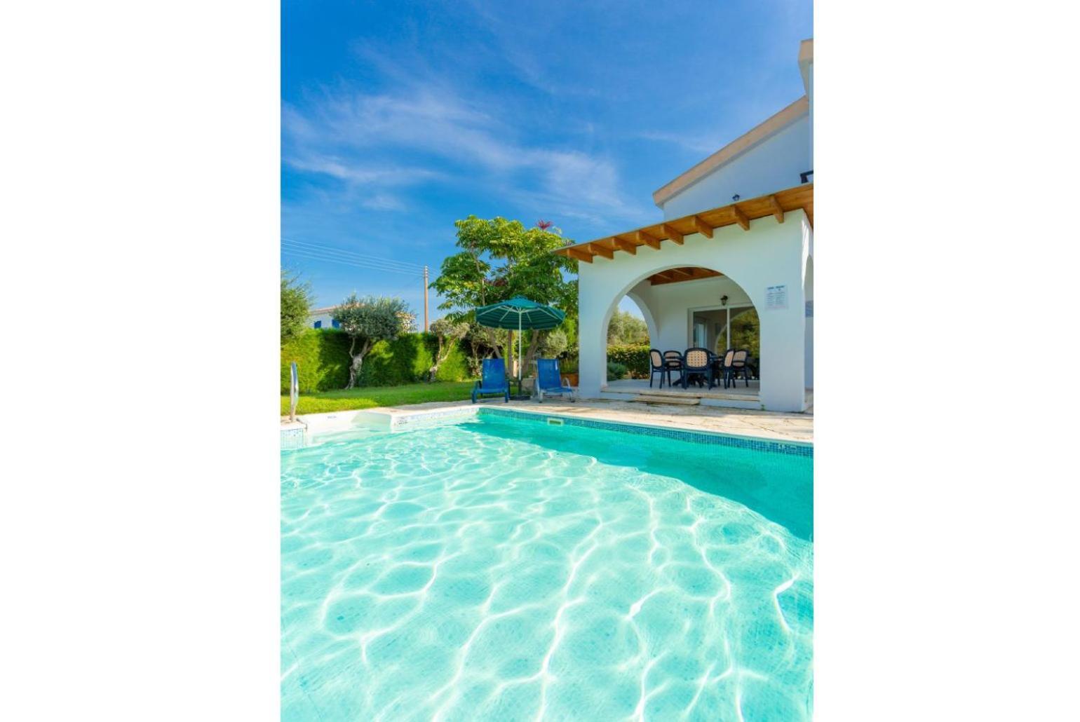 Sun Beach Villa Tria Polis Luaran gambar