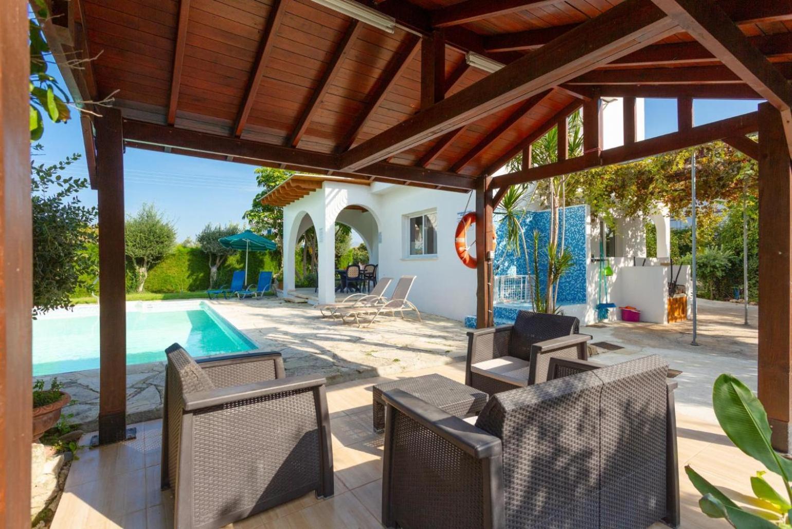 Sun Beach Villa Tria Polis Luaran gambar
